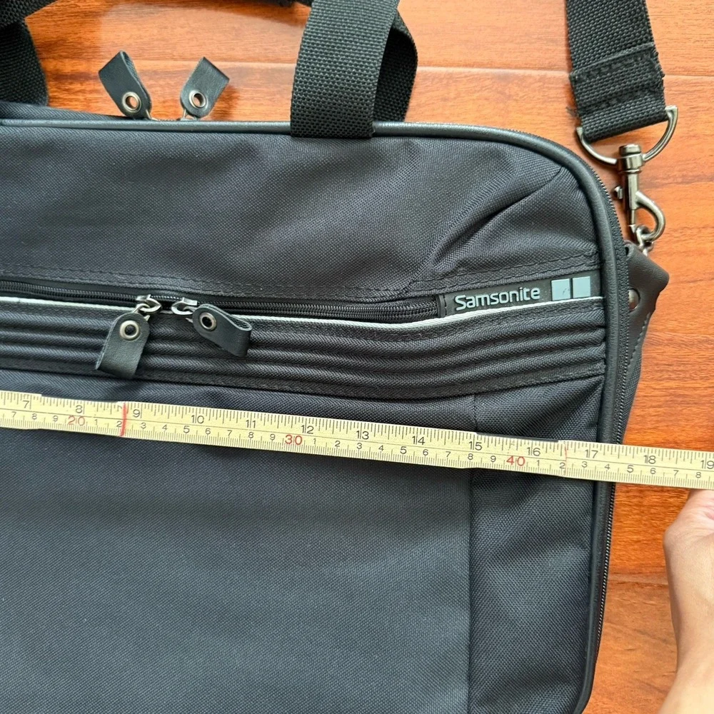 Samsonite Classic Business TSA Laptop Briefcase Shoulder Bag Travel 17x11.75